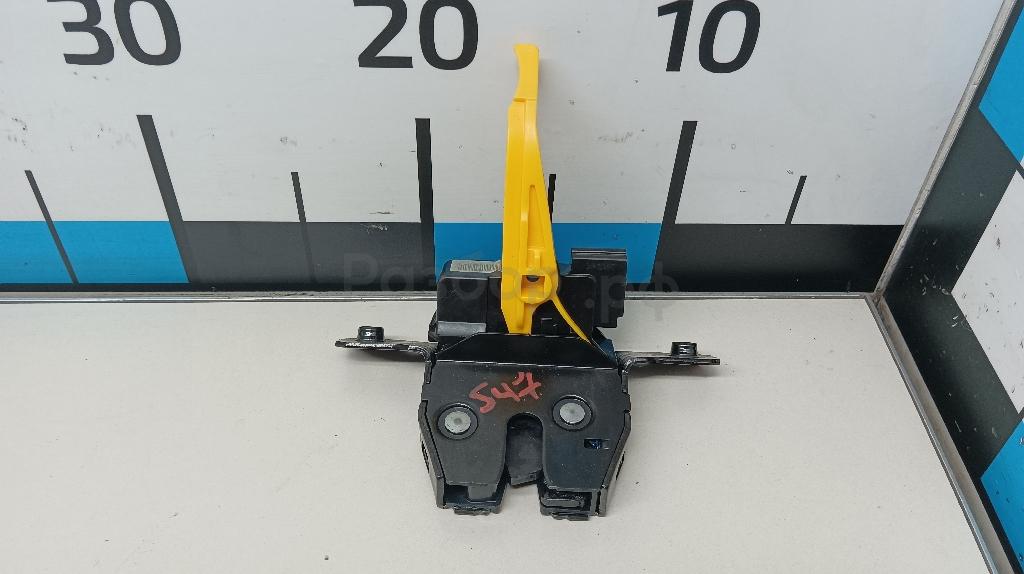 Замок багажника