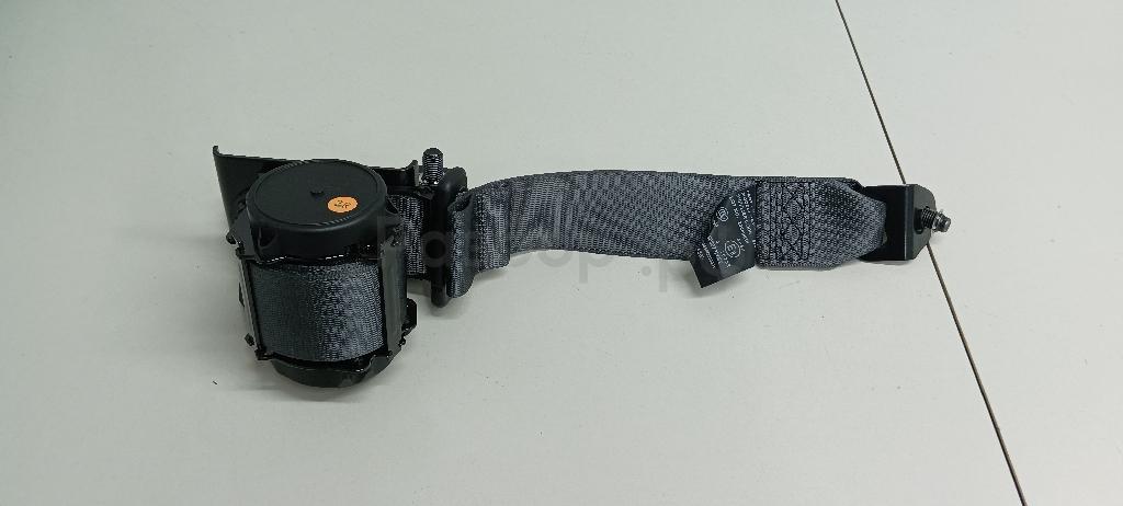 Ремень безопасности