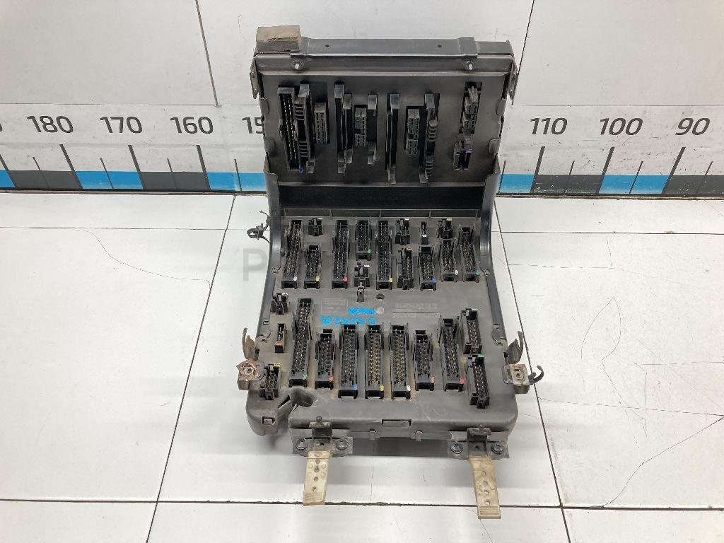 Блок предохранителей