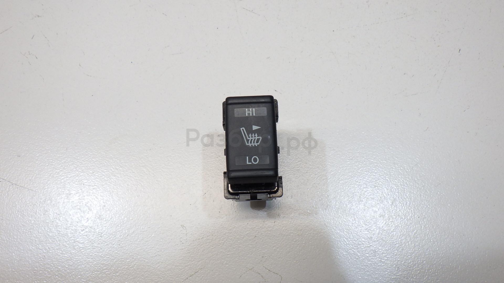 Кнопка обогрева сидений