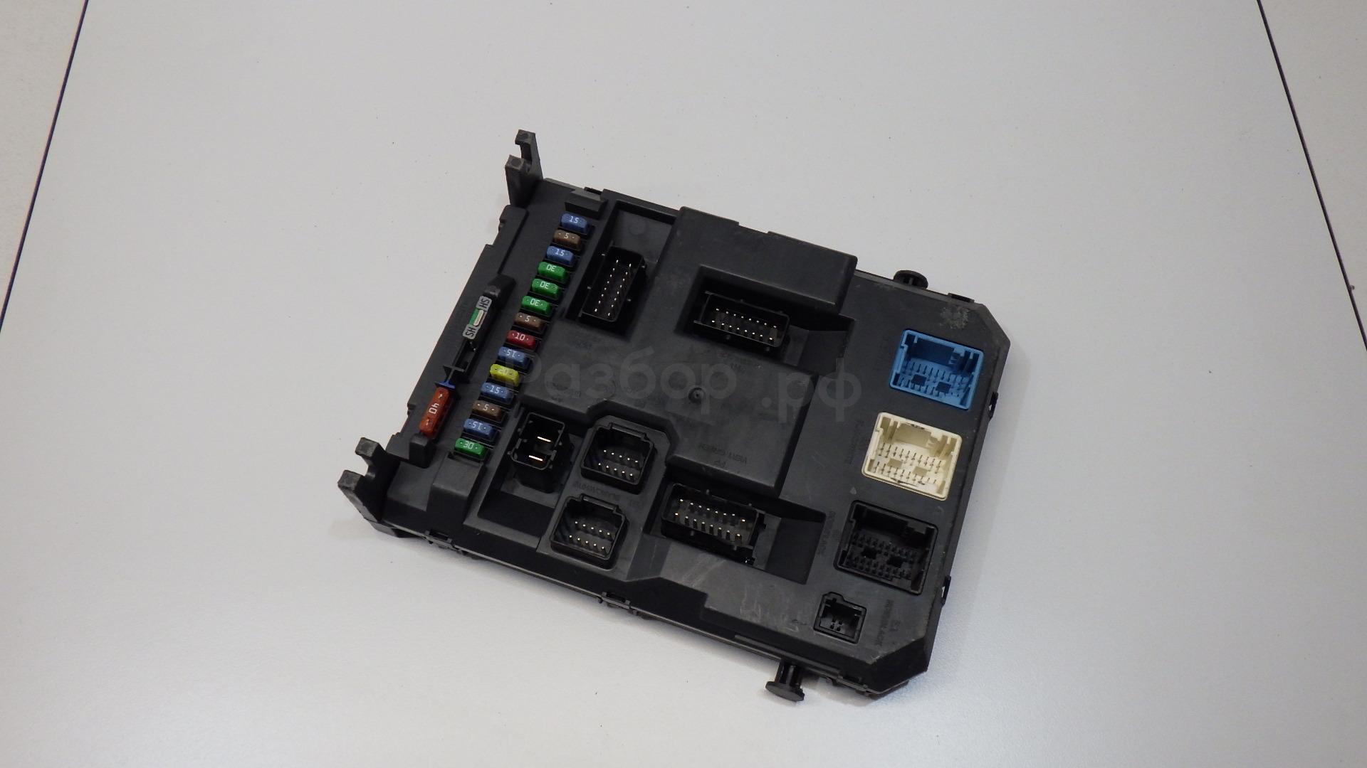 Блок предохранителей