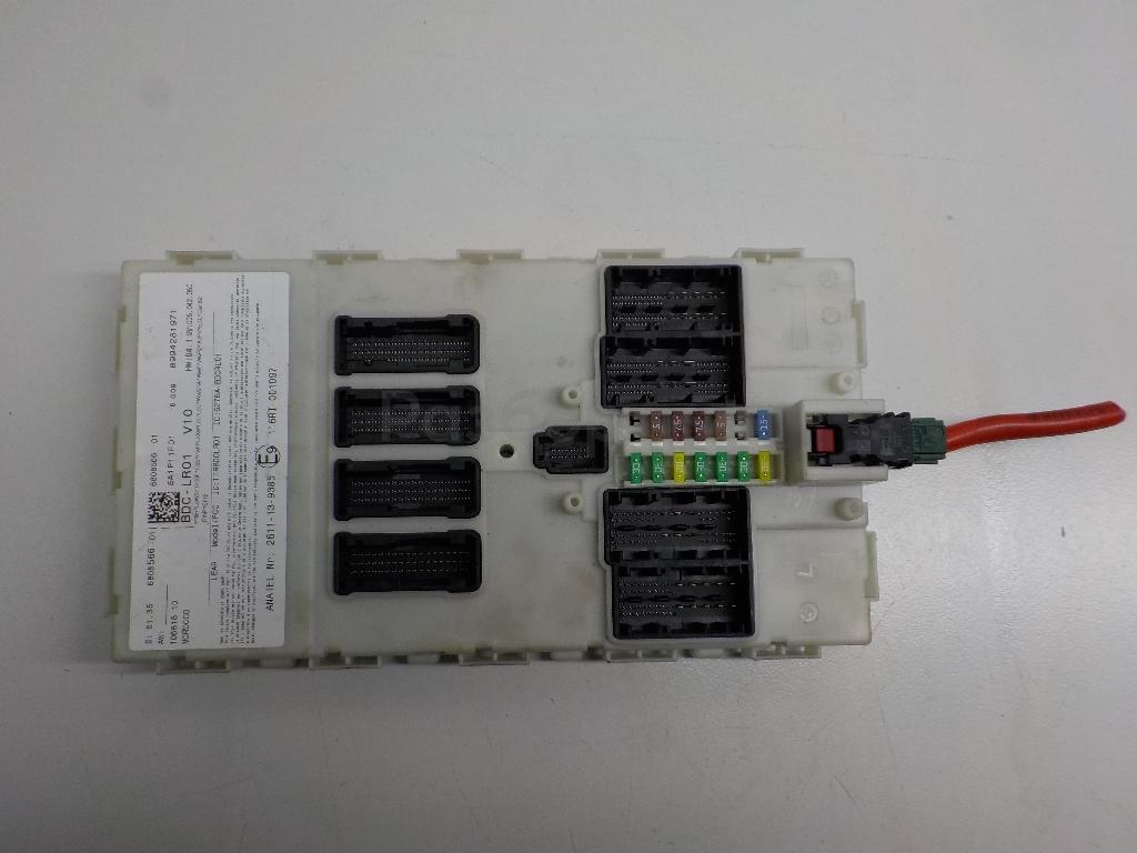 Блок предохранителей